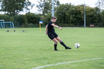 Bild 28 - Frauen SG Holstein Sued - SV Eintracht Luebeck : Ergebnis: 3:0